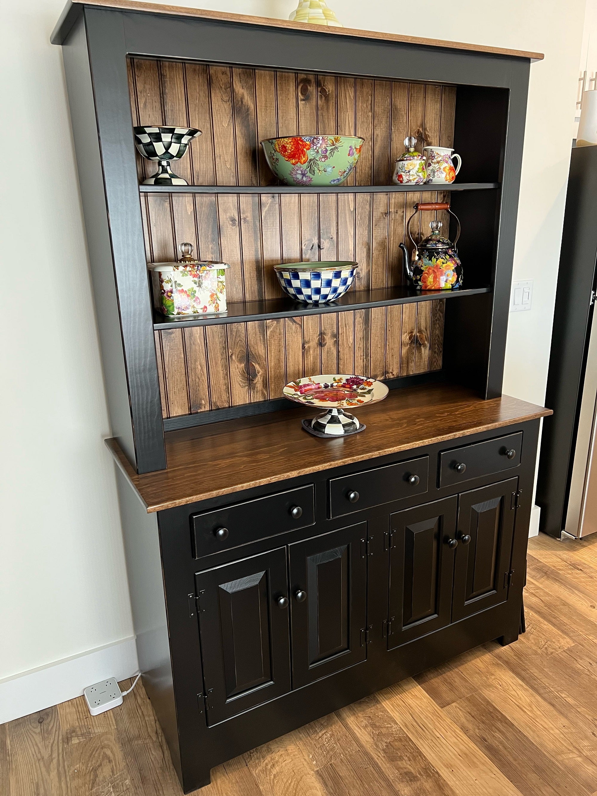 Custom hutch clearance