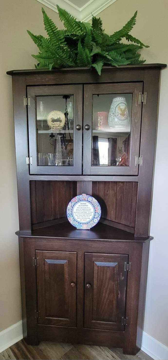 Amish Farmhouse Corner Cabinet - Kono Stain