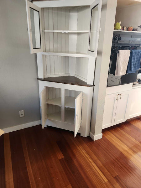 Amish Farmhouse Corner Cabinet (SHIPS OUT IN 6-10 Weeks)