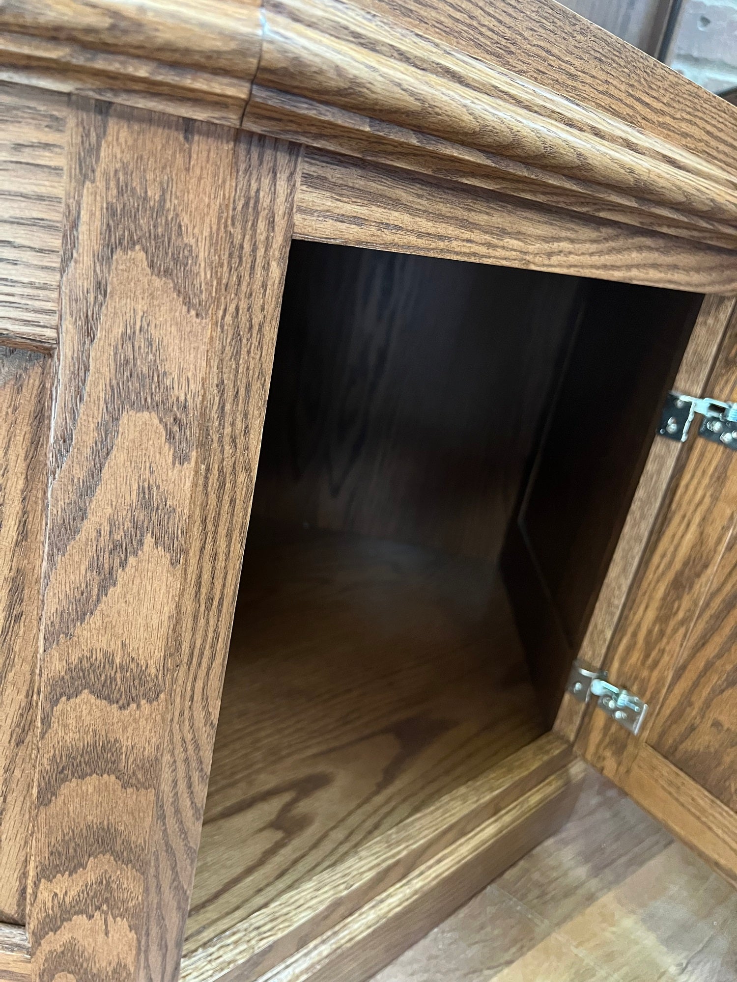 The Revolver - Amish Corner Gun Cabinet with Rotating Gun Rack Carousel