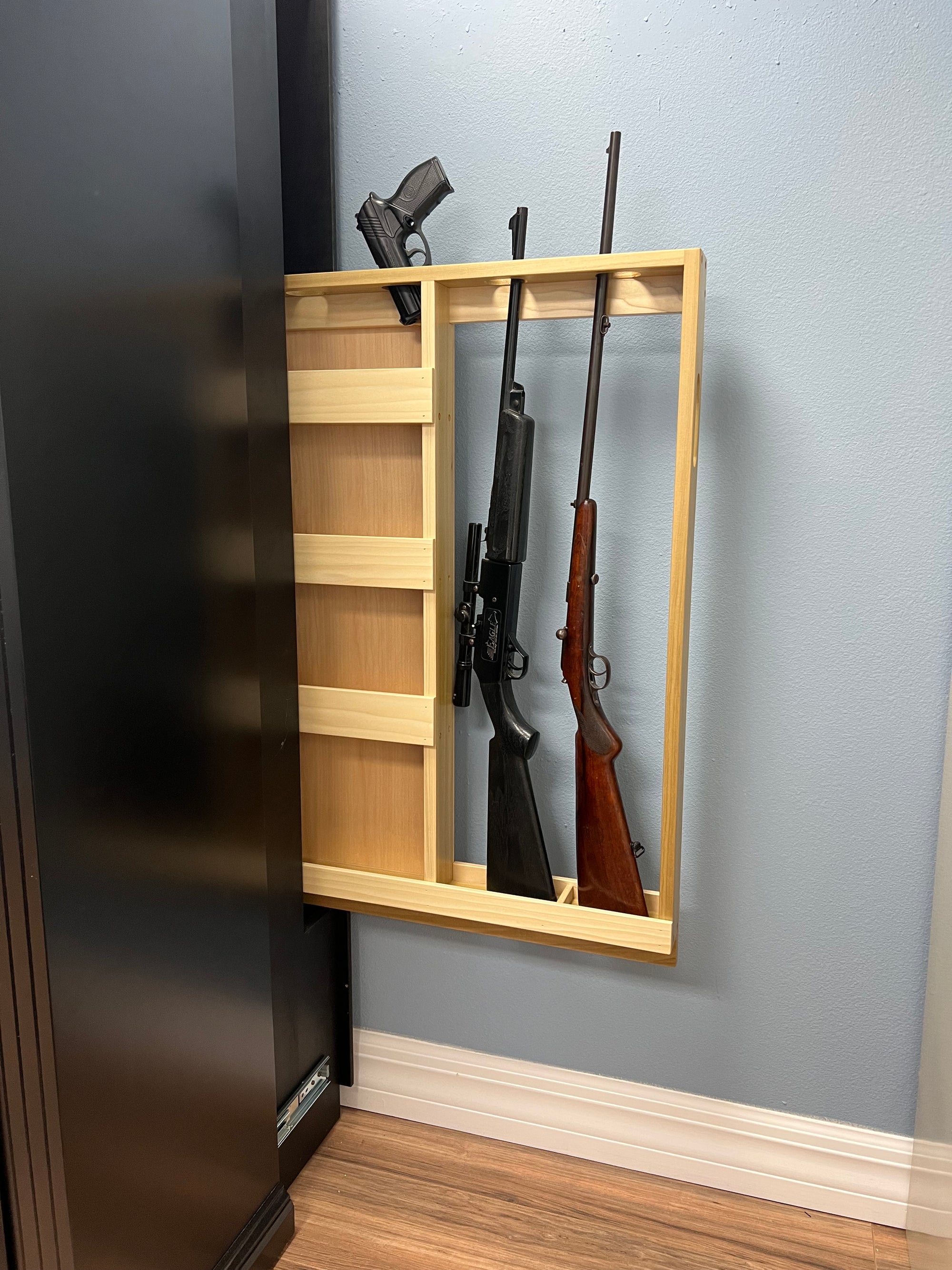 Covert - Bookcase with Hidden Gun Rack