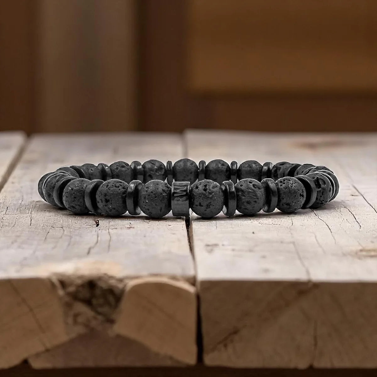 Pulse - Volcanic Midnight Lava Rock & Blackwood