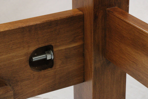 Yorketowne - Amish Handcrafted Arch Top Pencil Post Bed