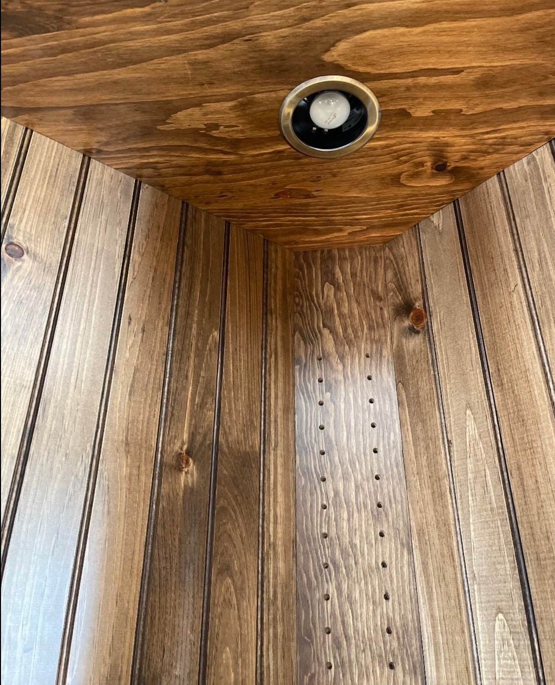 Corner Hutch Lighting