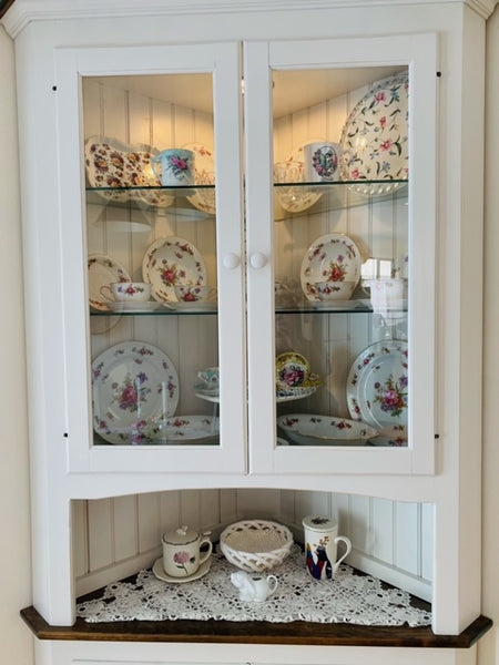 Lancaster - Amish Shaker Style Corner Hutch