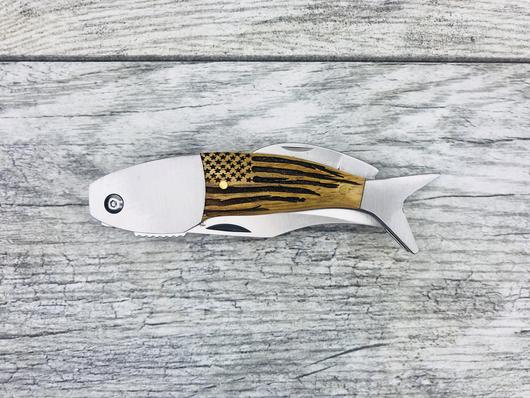 Fish Design - Wooden Pocket Knife / American Flag Etching - The Wood Reserve