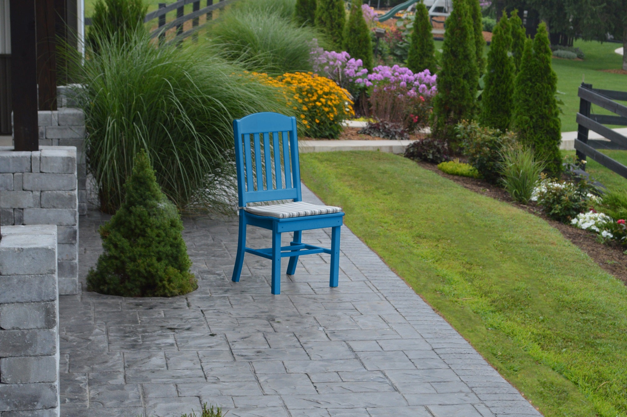 Poly Outdoor Classic Dining Chair