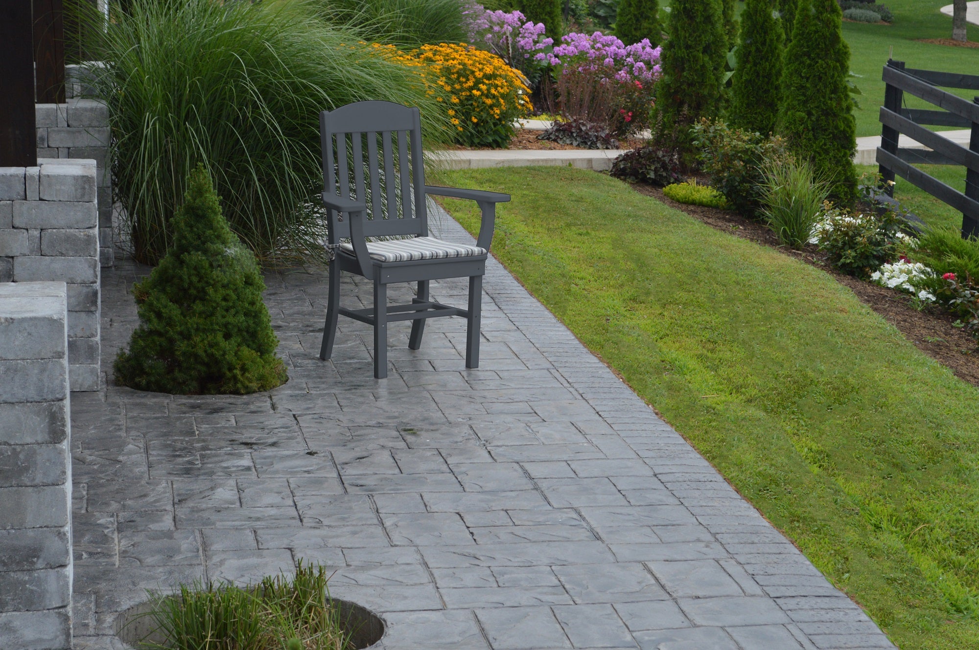 Poly Outdoor Classic Dining Chair