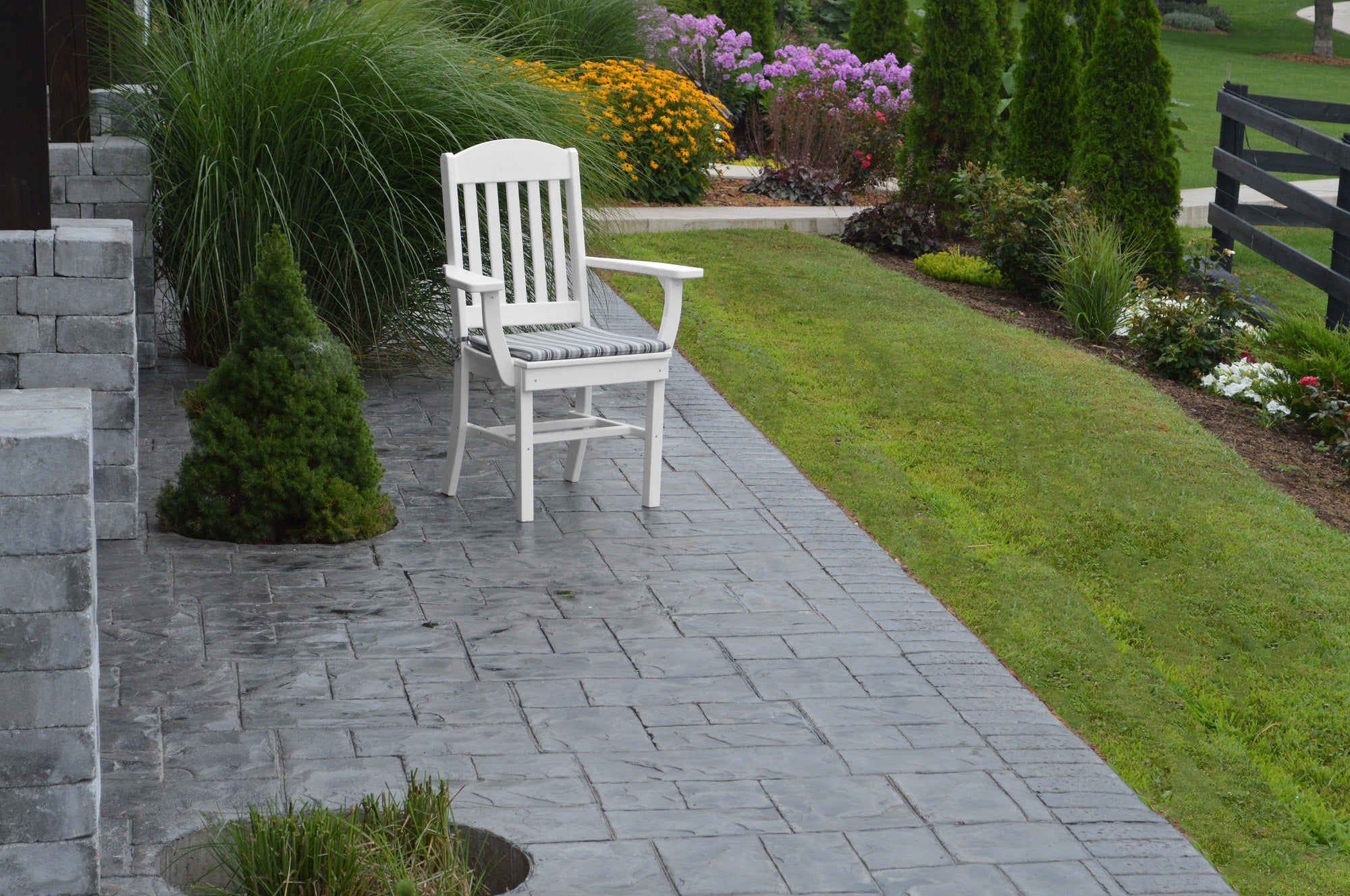 Poly Outdoor Classic Dining Chair