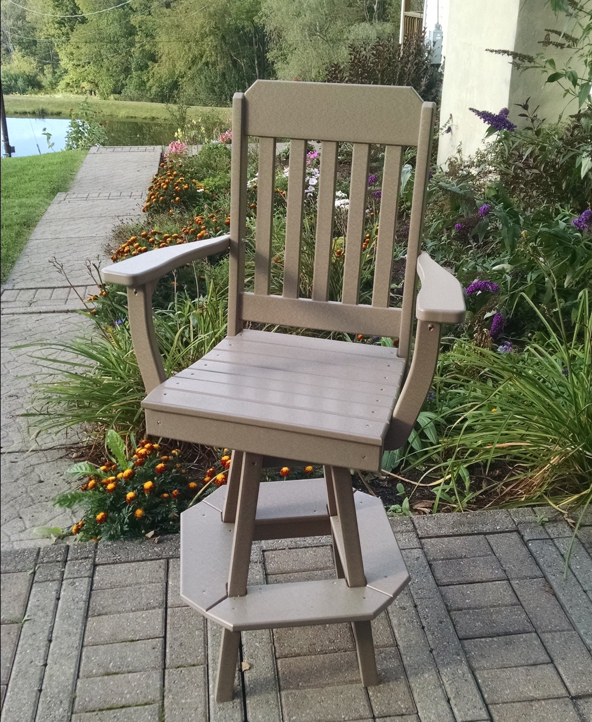 Poly Outdoor Traditional Swivel Bar Chair