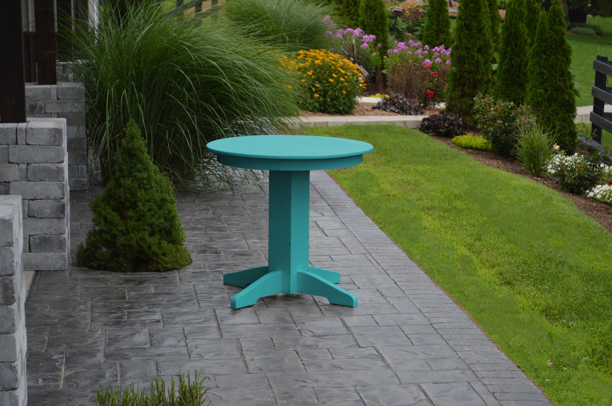 Poly Outdoor Round Dining Table - 33 inch / Aruba Blue