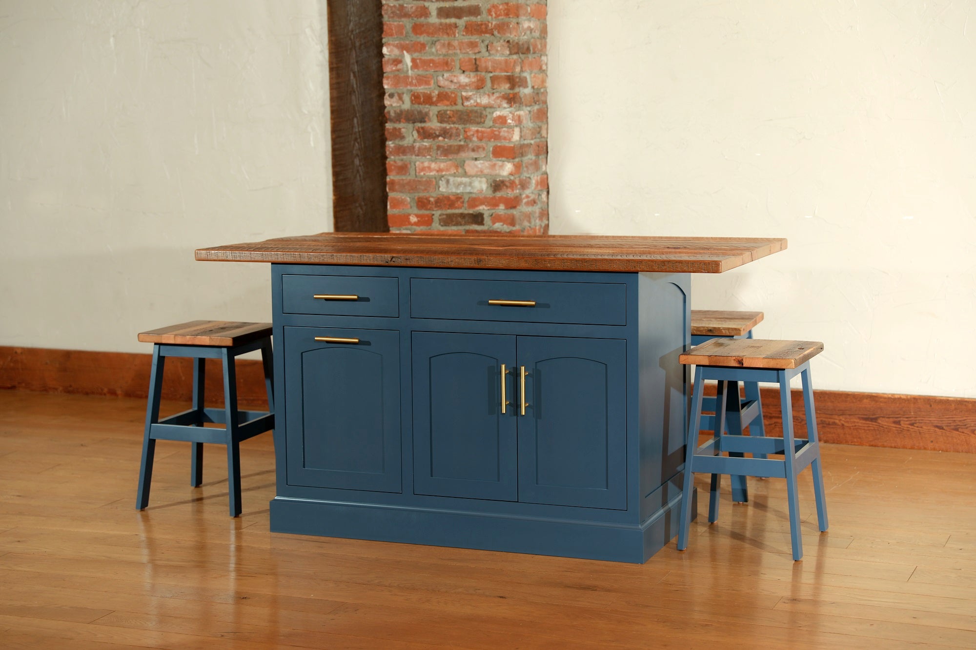 Kensington Kitchen Island w/ Reclaimed Barnwood Top