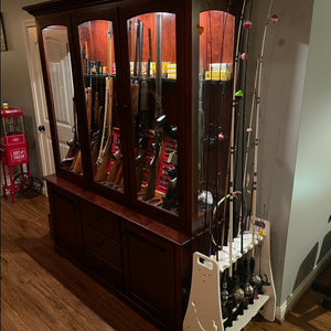 The Texan - Handcrafted 20 Gun Cabinet - Cherry Wood w/ Acres Stain