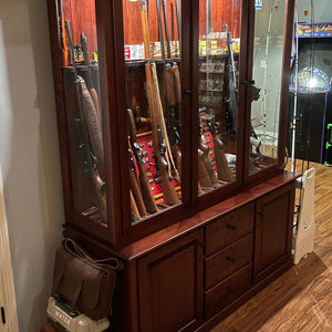 The Texan - Handcrafted 20 Gun Cabinet - Cherry Wood w/ Acres Stain