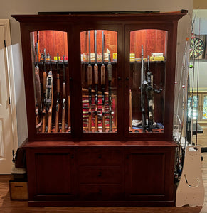 The Texan - Handcrafted 20 Gun Cabinet - Cherry Wood w/ Acres Stain